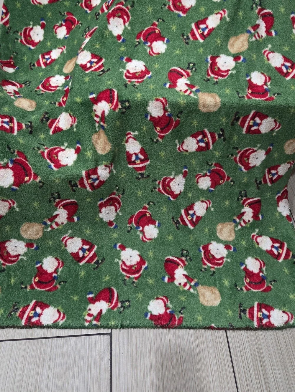 Christmas Santa Claus Green Fleece Plush Holiday Throw Blanket